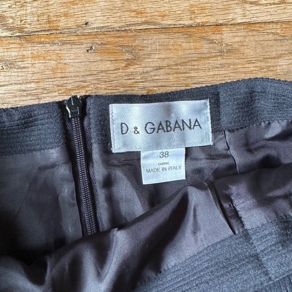 Dolce and Gabbana skirt - Picture 2 of 2